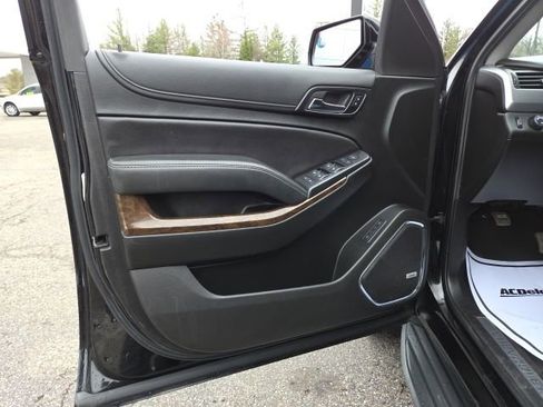 Used 2019 Chevrolet Tahoe LT image 40