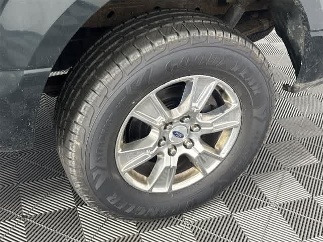 Used 2015 Ford F150 XLT w/ Equipment Group 302A Luxury AWD/4WD image 8
