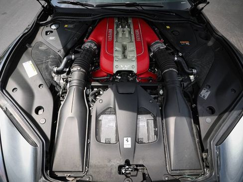 Certified 2022 Ferrari 812 GTS RWD image 22