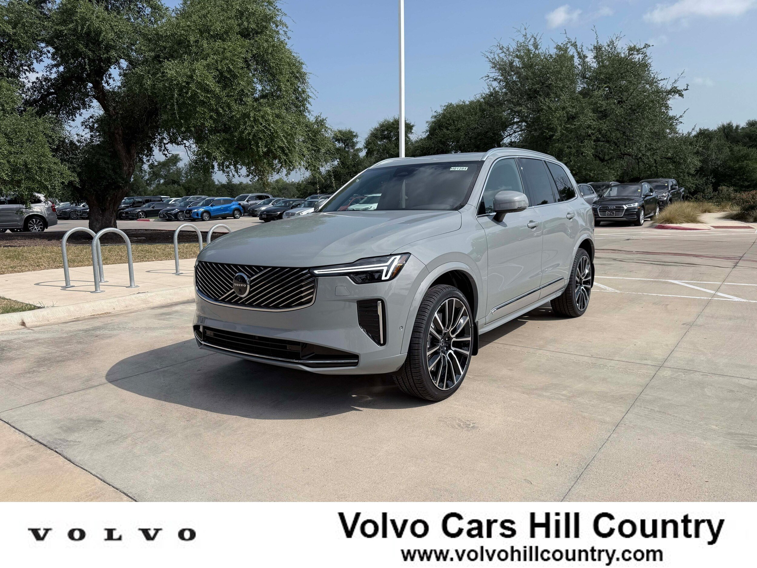 New 2026 Volvo XC90 B6 Plus w/ Protection Package Premier AWD/4WD image 1