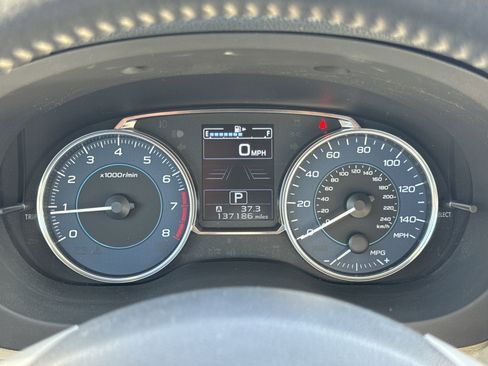 Used 2015 Subaru Crosstrek 2.0i Limited AWD/4WD image 13