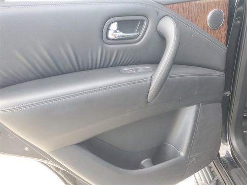 Used 2018 Nissan Armada SL w/ Moonroof Package image 10