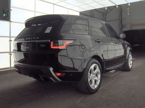 Used 2020 Land Rover Range Rover Sport HSE image 2