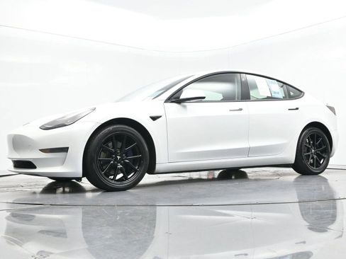 Used 2022 Tesla Model 3 Long Range image 43