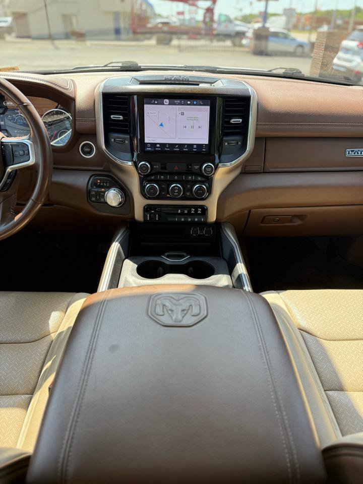 Used 2022 RAM 1500 Laramie AWD/4WD image 17