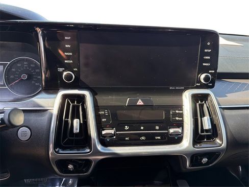 Used 2022 Kia Sorento SX image 15