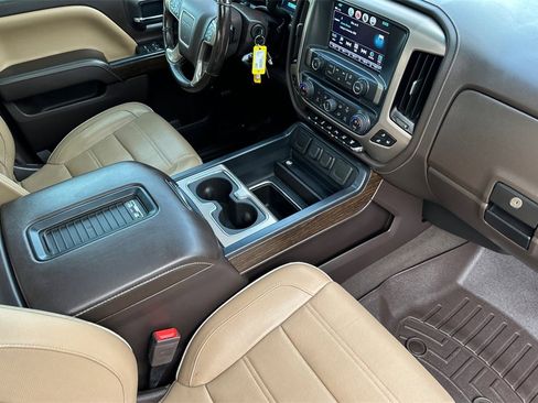 Used 2019 GMC Sierra 2500 Denali w/ Duramax Plus Package image 16