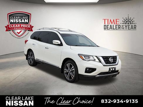 Used 2020 Nissan Pathfinder Platinum FWD image 9