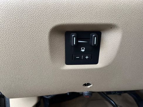 Used 2012 GMC Sierra 2500 SLT w/ SLT Convenience Package image 29