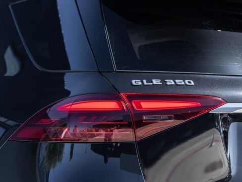Used 2024 Mercedes-Benz GLE 350 4MATIC image 12