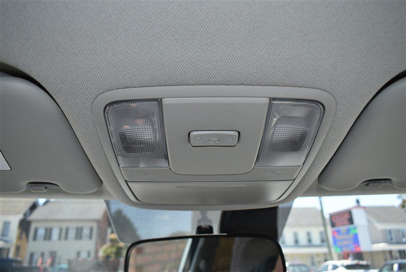 Used 2025 Kia Soul LX w/ LX Technology Package FWD image 20