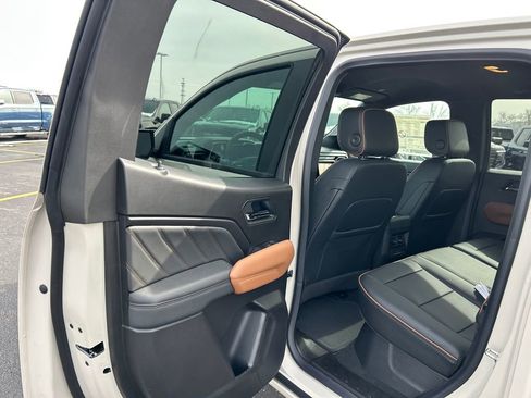 New 2026 GMC Canyon AT4 w/ AT4 Premium Package AWD/4WD image 32