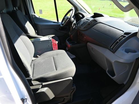 Used 2019 Ford Transit 150 130 Low Roof image 31