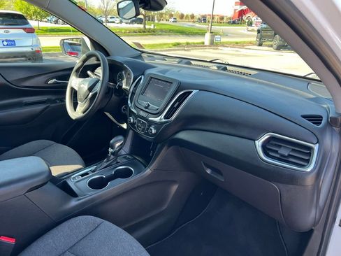 Used 2022 Chevrolet Equinox LT AWD/4WD image 28