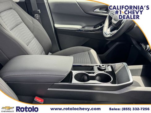Used 2026 Chevrolet Equinox LT w/ Midnight Edition FWD image 8