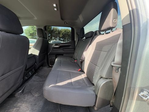 Used 2024 Chevrolet Silverado 1500 LT RWD image 10