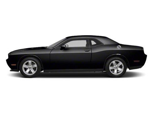 Used 2013 Dodge Challenger SXT RWD image 3