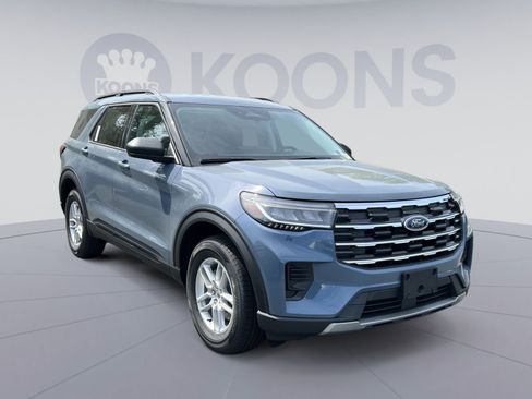 New 2026 Ford Explorer Active AWD/4WD image 2