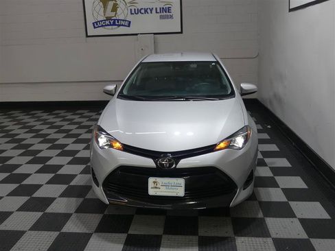 Used 2019 Toyota Corolla LE FWD image 3