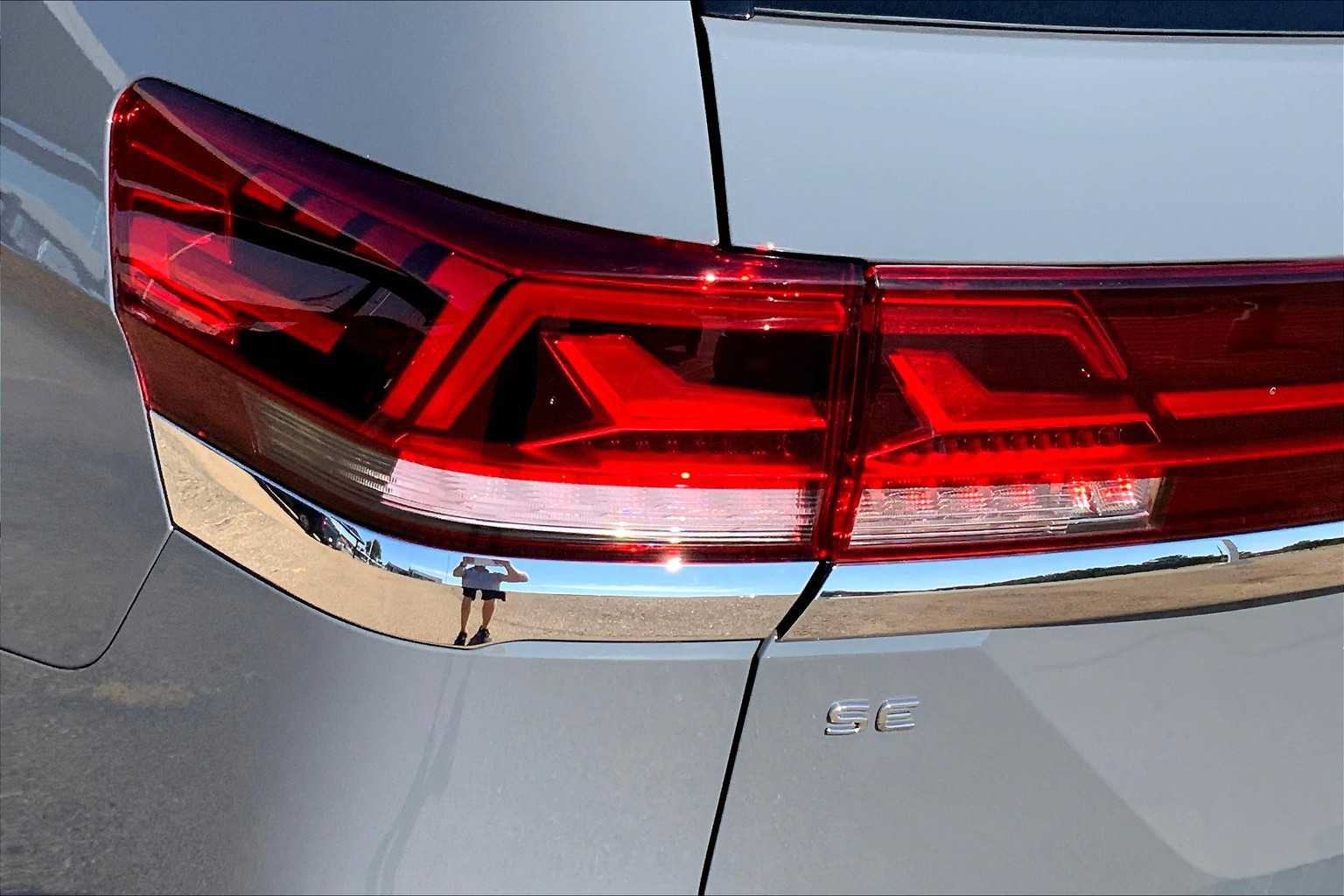 Used 2026 Volkswagen Atlas SE AWD/4WD image 14