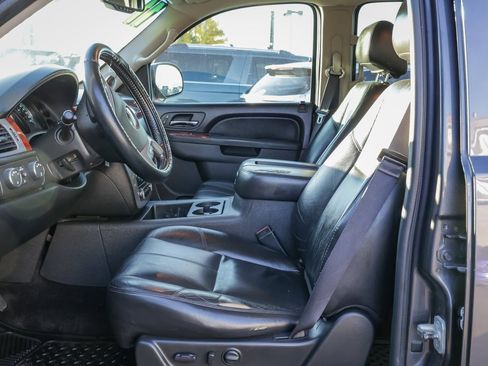 Used 2011 GMC Yukon XL SLT AWD/4WD image 14