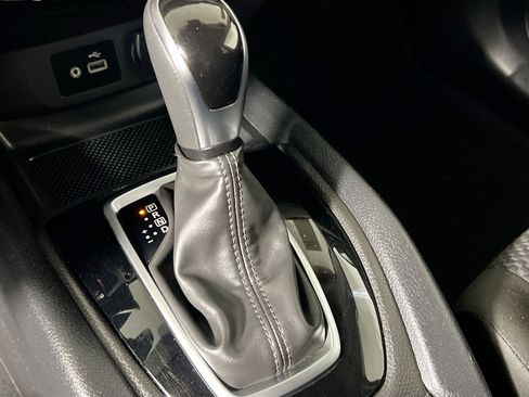 Used 2021 Nissan Rogue Sport S image 24