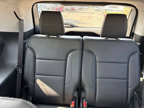 Used 2017 GMC Acadia SLT FWD image 15