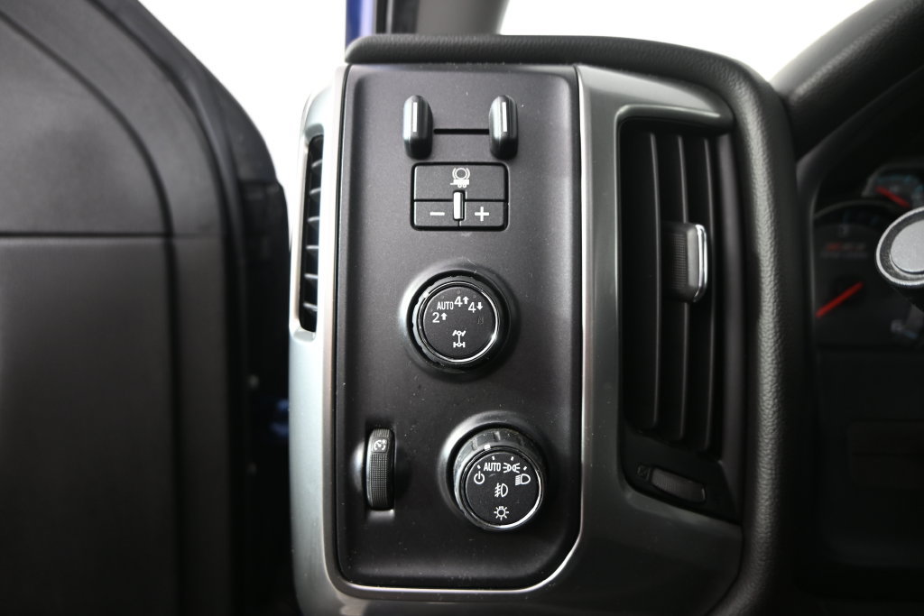 Used 2017 Chevrolet Silverado 1500 LT w/ All Star Edition AWD/4WD image 23