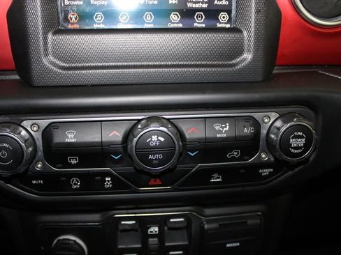 Used 2021 Jeep Gladiator Rubicon w/ Trailer Tow Package AWD/4WD image 41