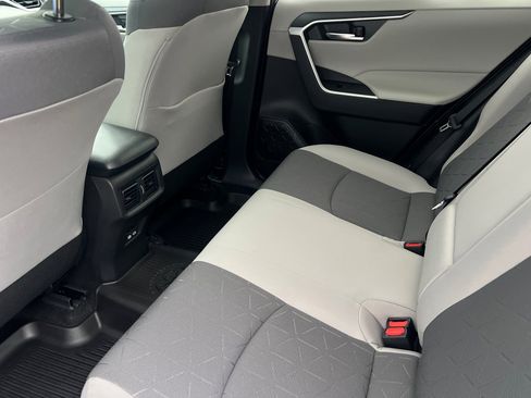 New 2025 Toyota RAV4 XLE w/ Convenience Package image 9