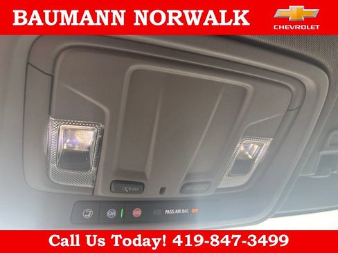 Used 2023 GMC Sierra 1500 SLT w/ SLT Premium Package AWD/4WD image 39