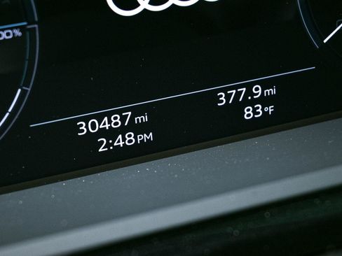 Used 2024 Audi Q8 e-tron Prestige w/ Prestige Package AWD/4WD image 10