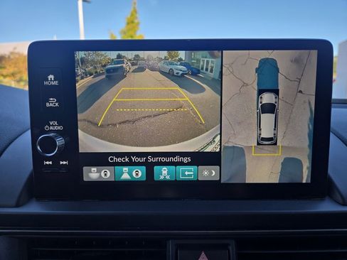 Used 2024 Honda Pilot TrailSport image 20