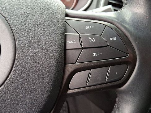 Used 2020 Jeep Cherokee Trailhawk w/ Cold Weather Group AWD/4WD image 22
