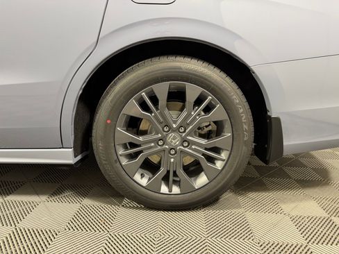 New 2026 Honda Odyssey Touring image 18