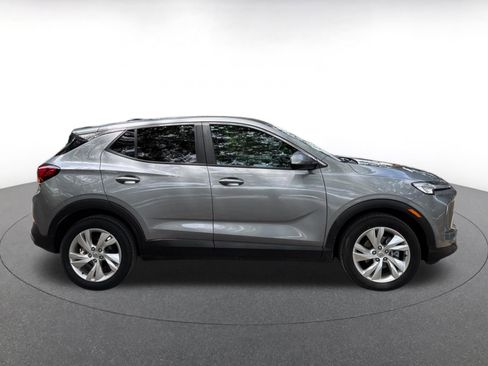 Used 2025 Buick Encore GX Preferred FWD image 8