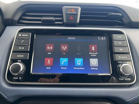 Used 2024 Nissan Versa SV image 13