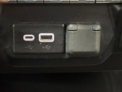 Used 2023 GMC Sierra 2500 SLE w/ SLE Value Package; image 25