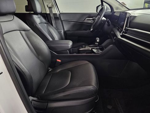 Used 2025 Kia Sportage EX image 26