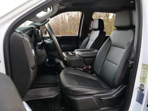 Used 2021 GMC Sierra 3500 2WD Crew Cab w/ Convenience Package image 3