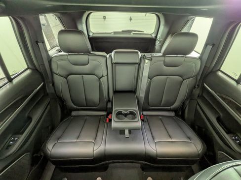 New 2026 Jeep Grand Cherokee Limited w/ Limited Altitude Package AWD/4WD image 30