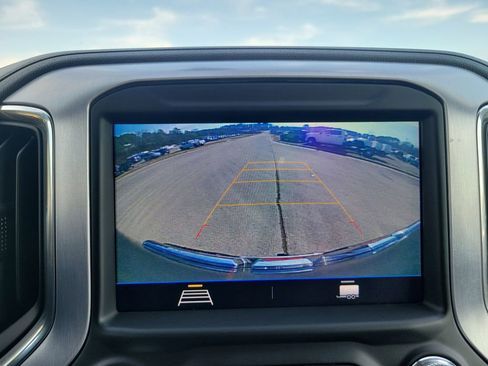 Used 2022 GMC Sierra 1500 Elevation image 18