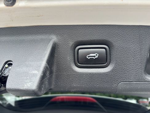 Used 2020 Hyundai Santa Fe SEL w/ Convenience Package AWD/4WD image 26