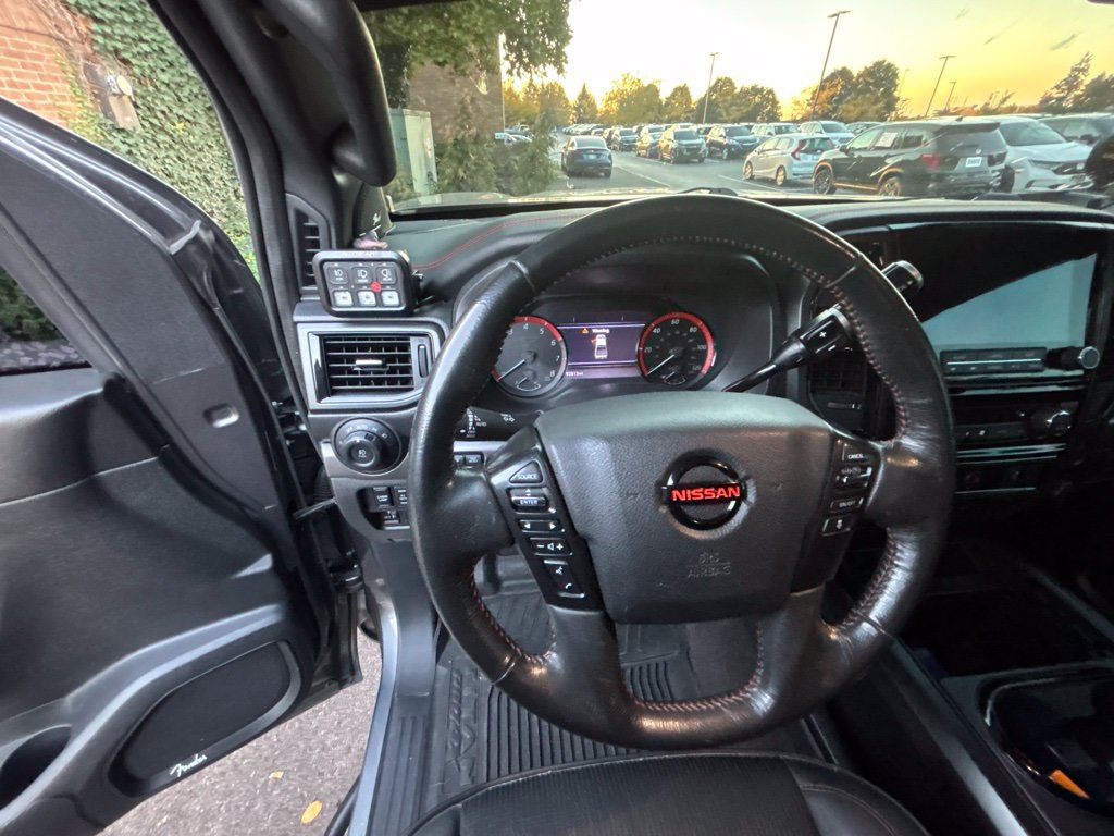 Used 2022 Nissan Titan PRO-4X w/ Pro-4x Utility Package AWD/4WD image 13