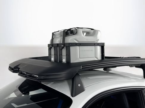 Used 2023 Porsche 911 Dakar AWD/4WD image 45