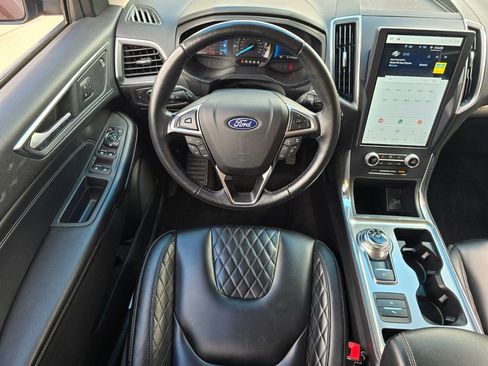 Used 2023 Ford Edge Titanium AWD/4WD image 13