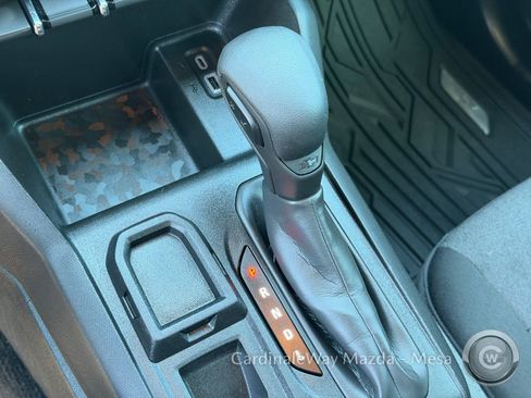 Used 2024 Chevrolet Colorado W/T image 28