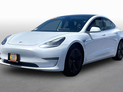 Used 2018 Tesla Model 3 Long Range RWD image 1