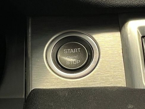 Used 2015 Land Rover Range Rover Evoque Pure Plus image 14