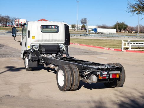 New 2024 Chevrolet Low Cab Forward 5500HG image 3